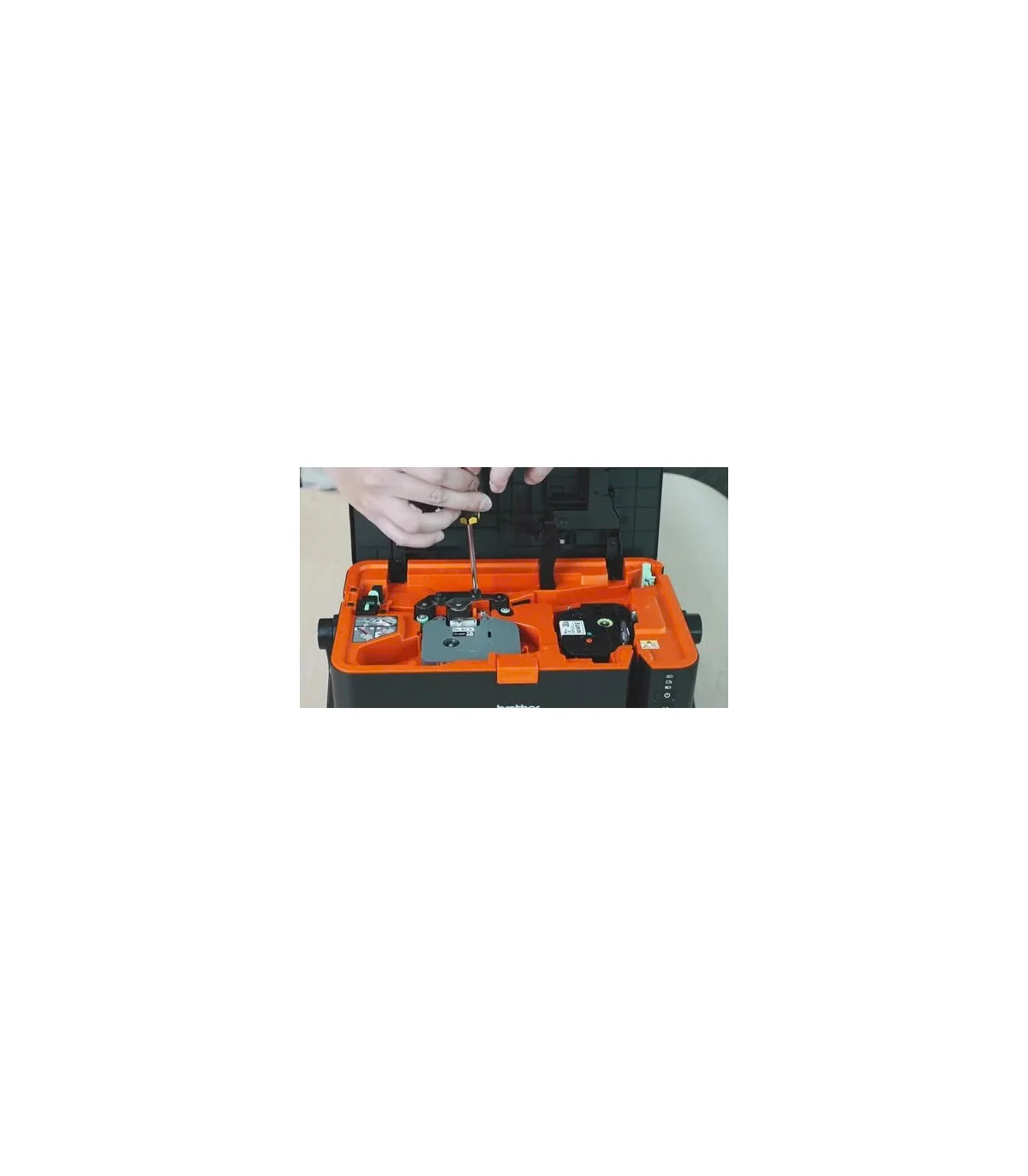 Brother PT-E850TKW | ⓿❾❼❼❹❼❽❹❻❻ | METAKING